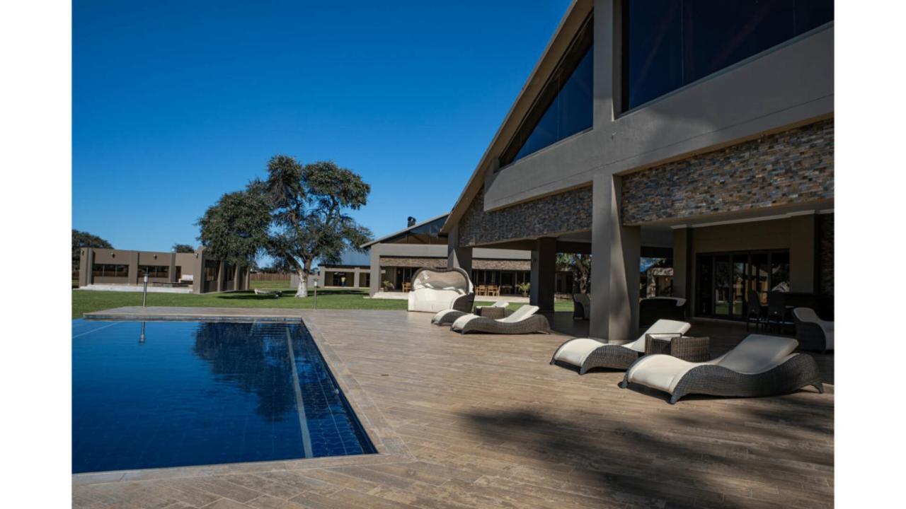 Sandune Game Lodge Gobabis Экстерьер фото